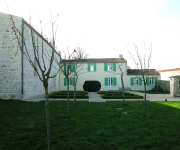 Rénovation et extension d’un ancien presbytère en Mairie – Longèves
